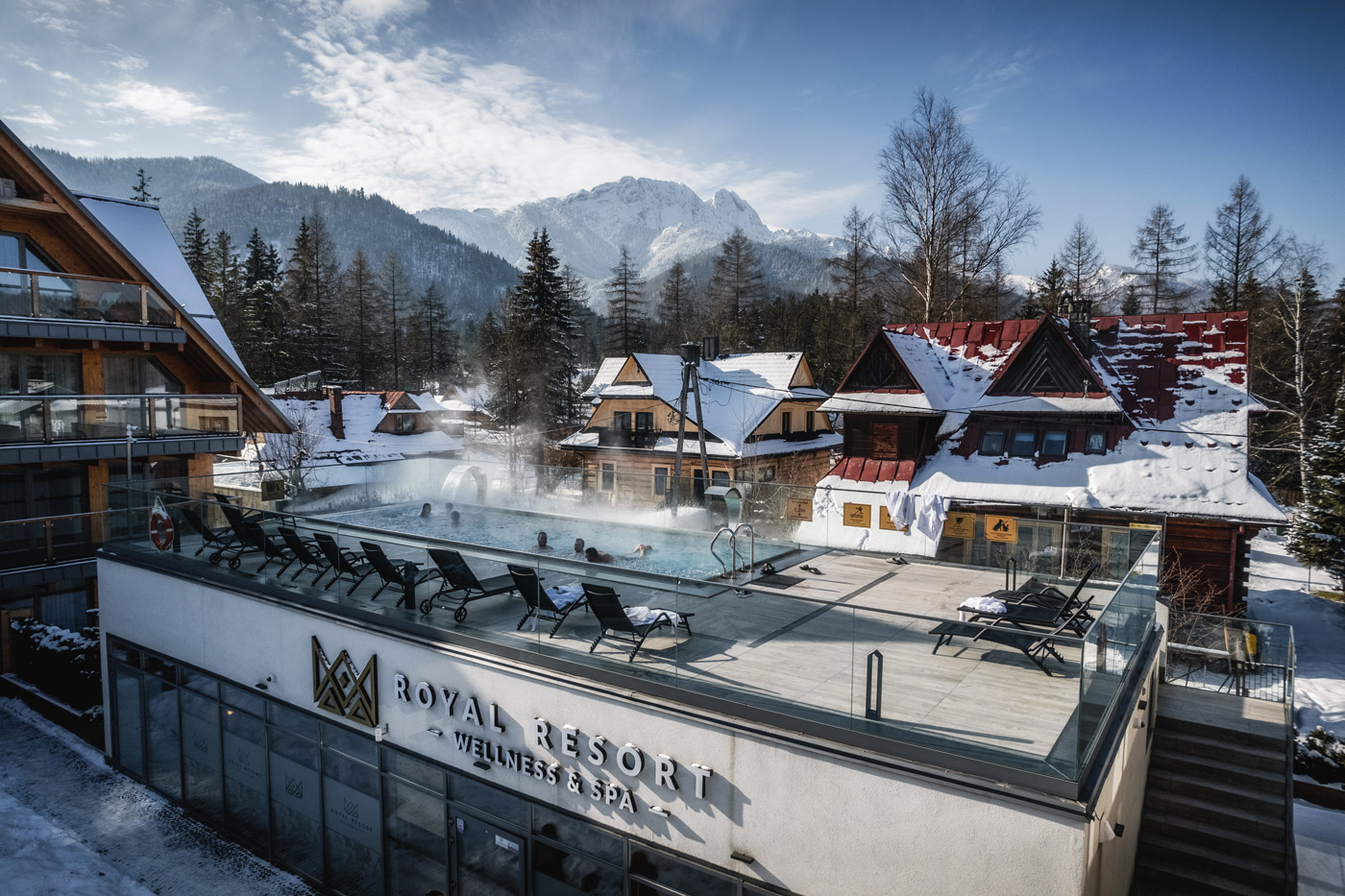 1-(30) basen zewnętrzny zimą zakopane hotel
